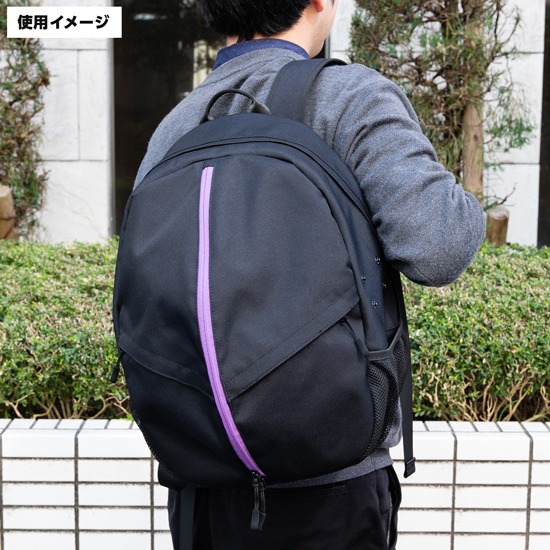『メイドインアビス』きっての外道キャラ「黎明卿 ボンドルド」をイメージしたリュックの予約受付が開始。身に着けるだけで周りに恐怖を植え付けられそうな何とも度し難いデザイン