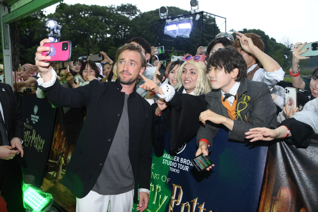 ‘Wizarding World’ and all related names, characters and indicia are trademarks of and © Warner Bros. Entertainment Inc. – Wizarding World publishing rights © J.K. Rowling.