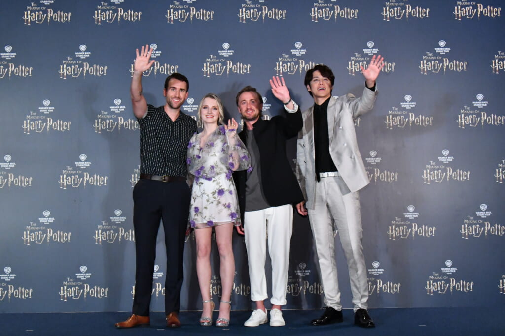 ‘Wizarding World’ and all related names, characters and indicia are trademarks of and © Warner Bros. Entertainment Inc. – Wizarding World publishing rights © J.K. Rowling.